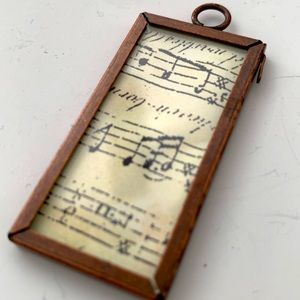 🎶 Music Lover’s Pendant 🎶